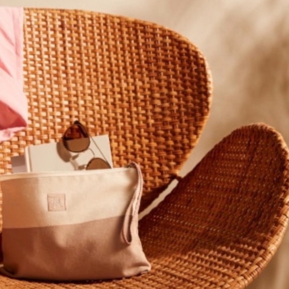 Nespresso - Cotton Zippered Beach Pouch - Picture 2 of 3